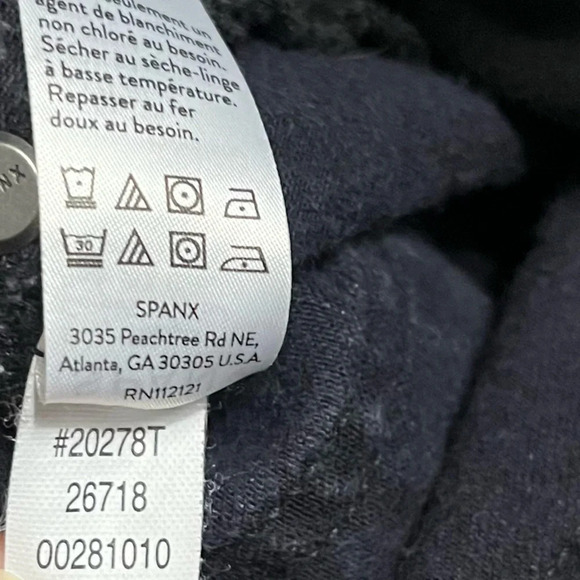 Spanx • Black SPANXshape™ EveryWear Ankle Skinny Jeans - Picture 6 of 9